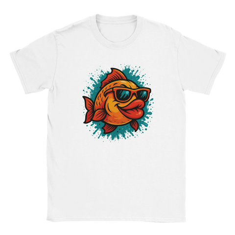 Vit t-shirt med tecknad fisk med solglasögon