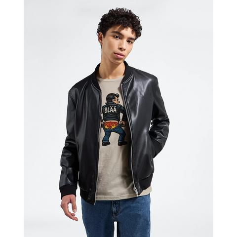 7e17aafc-56dd-415f-af49-49f09ca035d2