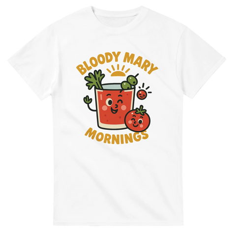 Vit t-shirt med tecknad Bloody Mary och tomat, texten ”Bloody Mary Mornings” – rolig brunchdesign.