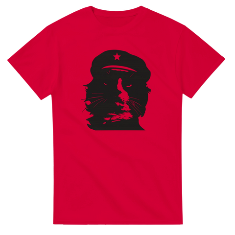 Röd t-shirt med svart katt i Che Guevara-stil – rolig och rebellisk design