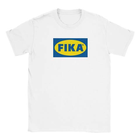 FIKA t-shirt i IKEA-stil med blå och gul logga – vit