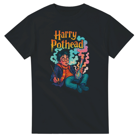 Svart t-shirt med tecknad parodi av Harry Potter som röker och texten "Harry Pothead"