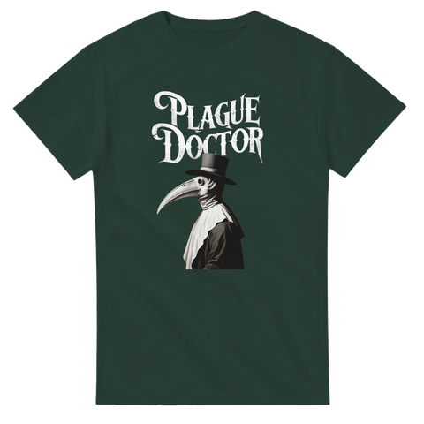 T-shirt med illustration av pestläkare i lång näbbmask och svart hatt. Texten “Plague Doctor” ovanför.
