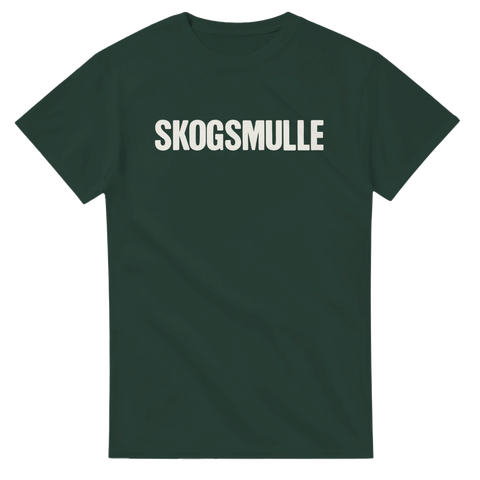 T-shirt med vit text "SKOGSMULLE" på grön bakgrund