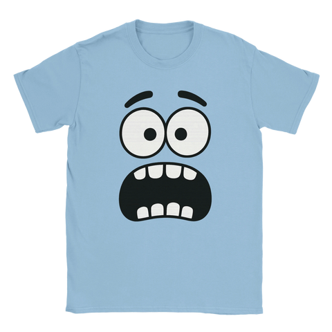 Blå t-shirt med stort tecknat ansikte i panik och chock, perfekt för dig som gillar humor, memes och roliga uttryck på kläder.