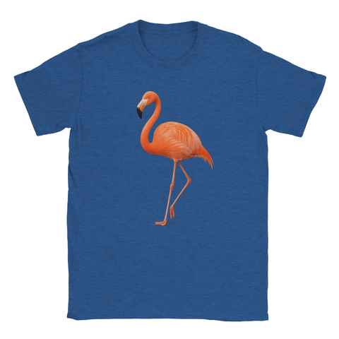 T-shirt med stilren rosa flamingo på blå bakgrund