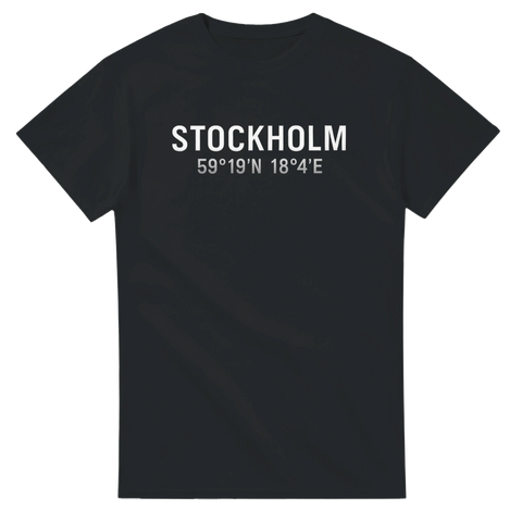 T-shirt med texten Stockholm och stadens koordinater
