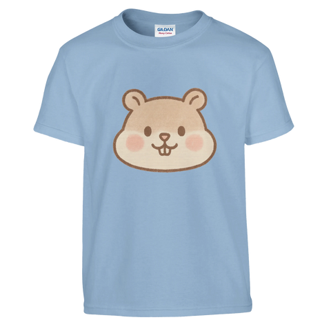 Ljusblå barn-t-shirt med ett tecknat hamsteransikte med runda kinder och öron.