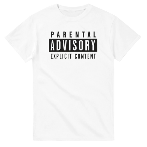 Vit t-shirt med svart Parental Advisory Explicit Content-tryck