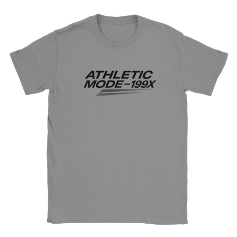 Grå t-shirt med retrotexten "Athletic Mode – 199X" i svart tryck