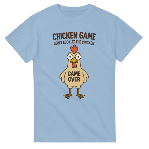 Rolig t-shirt med tecknad höna och texten Chicken Game – Game Over.