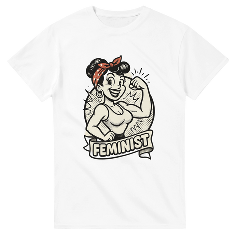 T-shirt med tecknad retrokvinna i pinup-stil som flexar armen, text: "Feminist"