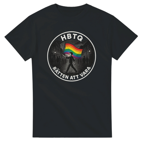 Svart t-shirt med person som bär regnbågsflagga och texten "HBTQ – Rätten att vara"
