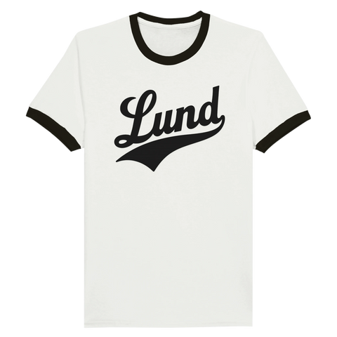 Vit ringer t-shirt med svarta muddar och svart “Lund”-text i retrostil