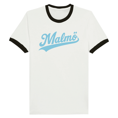 Vit ringer t-shirt med svarta detaljer och ljusblå “Malmö”-text i retrostil