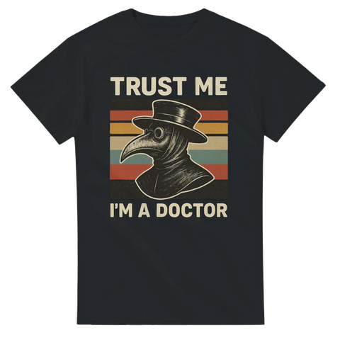 Svart t-shirt med pestdoktor och texten “Trust Me, I’m a Doctor”