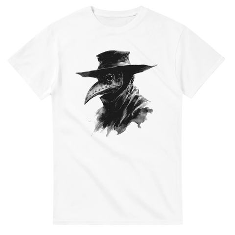 T-shirt med svartvit illustration av plague doctor i mask och hatt
