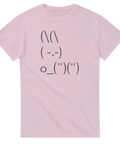 Rolig ASCII-illustration av en kaninrumpa – humoristiskt tryck på rosa tröja