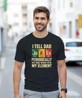 T-shirt med färgade bokstavsrutor och en engelsk ordvits om dad jokes och kemi