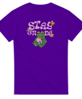 Groda med solglasögon, texten "Stay Groda", fjäril och blommor på lila t-shirt