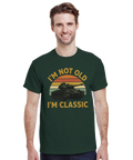 T-shirt med stridsvagn och texten I'm Not Old, I'm Classic