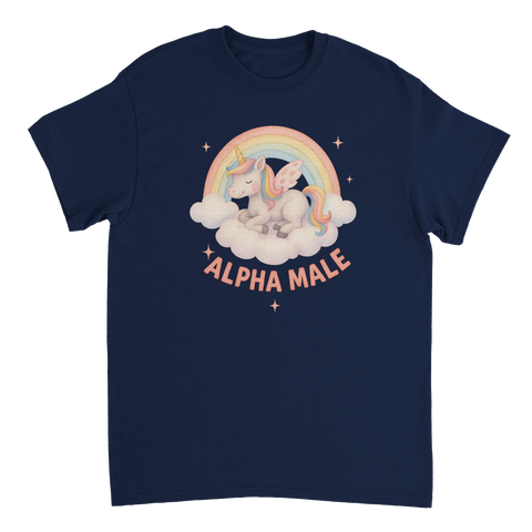 Tecknad enhörning på moln med regnbåge och text "ALPHA MALE" på marinblå t-shirt.