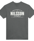 Gråmelerad t-shirt med texten Nilsson – A Family of Originals