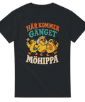 T-shirt med tre festande kycklingar och texten Här kommer gänget – Möhippa