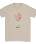 Minimalistisk t-shirt med ironiskt nihilistiskt budskap