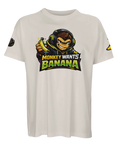Lekfull mascot-design med gaming-apa på ljusgrå oversized t-shirt