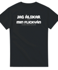 T-shirt med skämtsam textdesign om flickvän och personlig humor