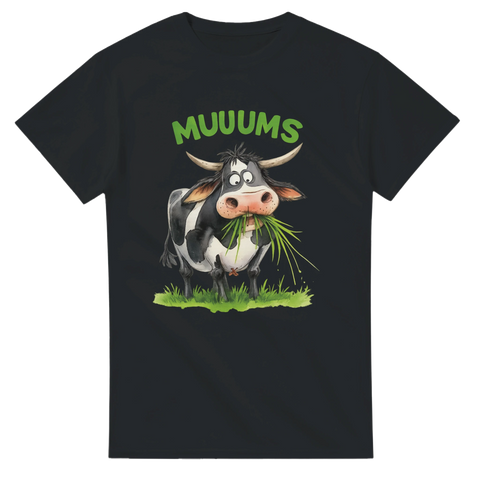 Svart t-shirt med en ko som tuggar gräs och texten MUUUMS

