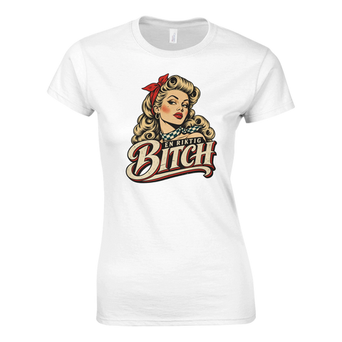 Stilren vit damtröja med vintage pinuppa och texten En riktig bitch i färg