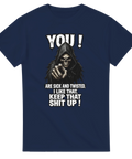 Mörkt motiv av liemannen som pekar – t-shirt med rebellisk stil