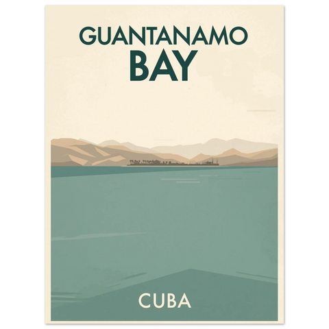 Retro reseposter för Guantanamo Bay med turkost vatten, beigea berg och texten Cuba i botten.