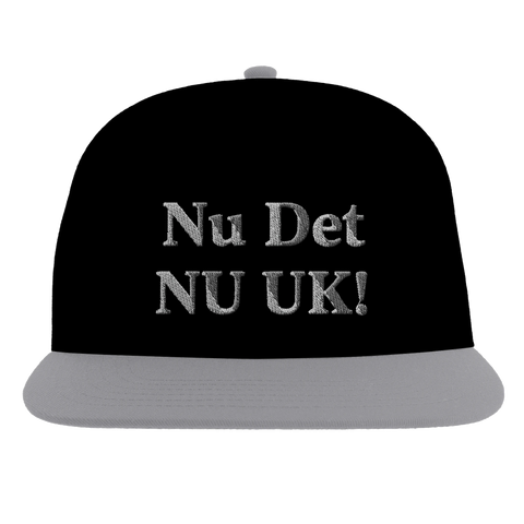 Snapback-keps med Nu Det Nuuk satirisk text – svart med grå skärm