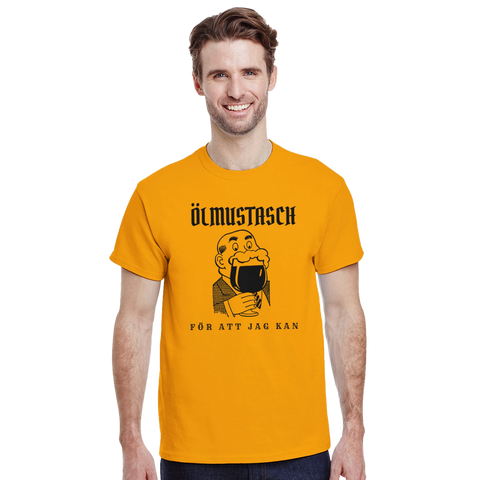 Ölmustasch-tryck med tecknad man drickandes öl, text "FÖR ATT JAG KAN" på gul t-shirt.