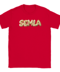 Semla-text i 3D-stil med grädde och mandelmassa på röd t-shirt.
