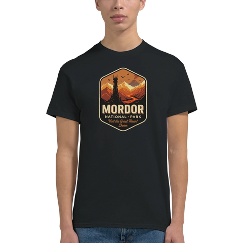 Vintage outdoor-design med Mordor-motiv på en svart t-shirt för herrar