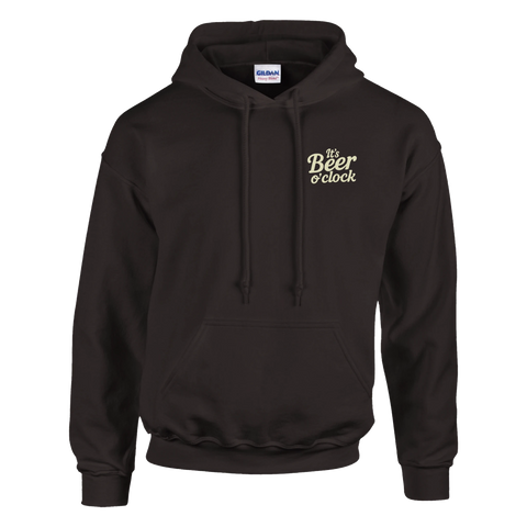 Brun hoodie med diskret textdesign på bröstet i retrostil