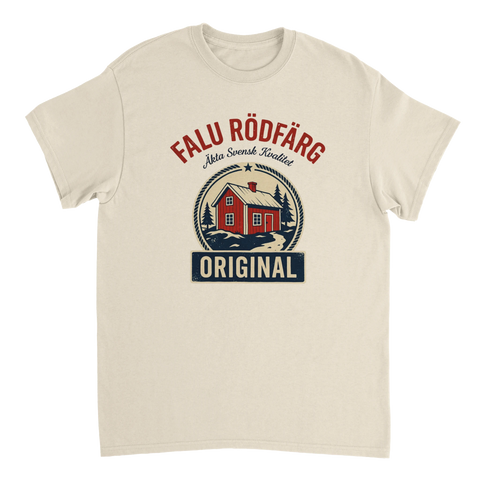 Falu Rödfärg Original tryck med röd stuga och tallar på beige t-shirt.