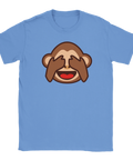 Apan som håller för ögonen emoji på ljusblå t-shirt.