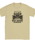 Tidlös bilillustration med nostalgiskt tryck på beige t-shirt