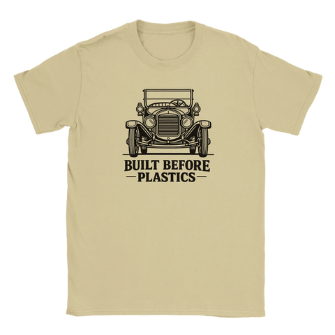Tidlös bilillustration med nostalgiskt tryck på beige t-shirt