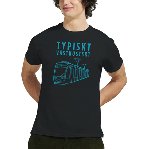 Blå spårvagn och text "TYPISKT VÄSTKUSTSKT" på svart t-shirt.