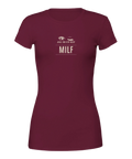 Jag är en kåt MILF" text med ögon och ögonfransar på vinröd dam t-shirt.
