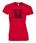 Svart mugshot-katt "Guilty of Being Too Cute, No Regrets" på röd dam-t-shirt.