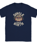 Mörkblå t-shirt med ett satiriskt porträtt av en bitter singelman