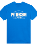 Blå t-shirt med texten Pettersson – A Family of Originals