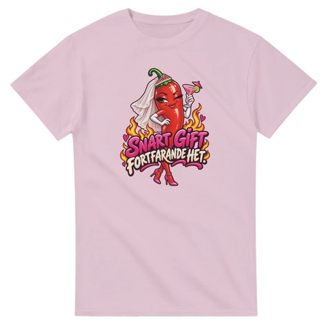 T-shirt med en chili i brudslöja och texten Snart gift, fortfarande het